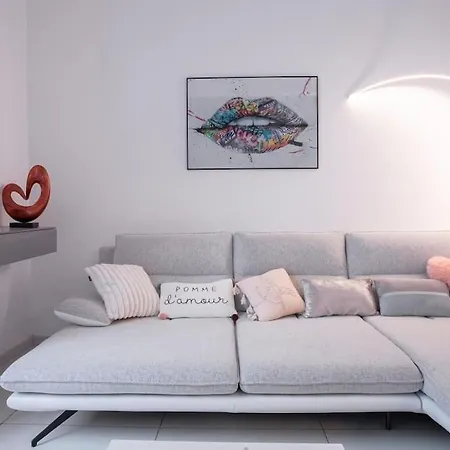Appartamento Large Duplex - Air Conditioning & Parking - Walk To The ! - Le Saint Henry Cannes